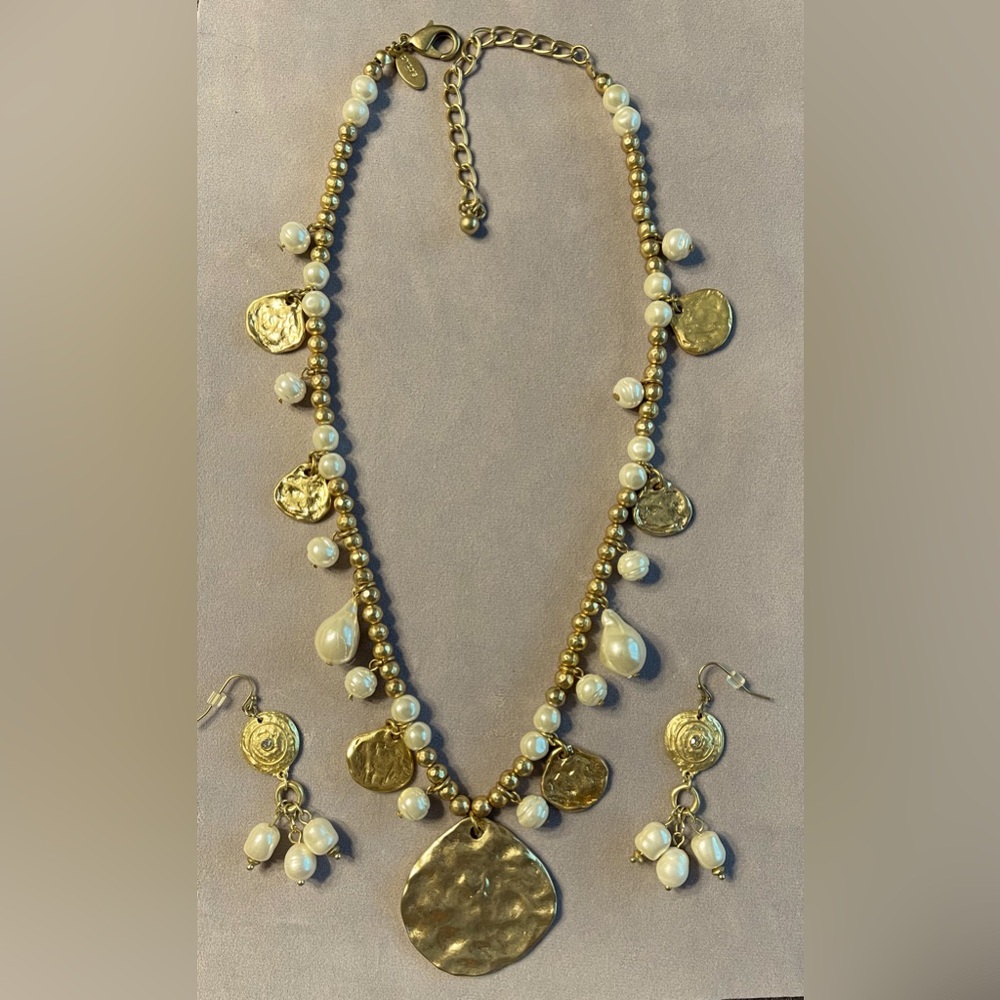 Chicos Gold Medallion and Sea Pearl Jewelry Set. Necklace 12” Earrings 3” Pretty